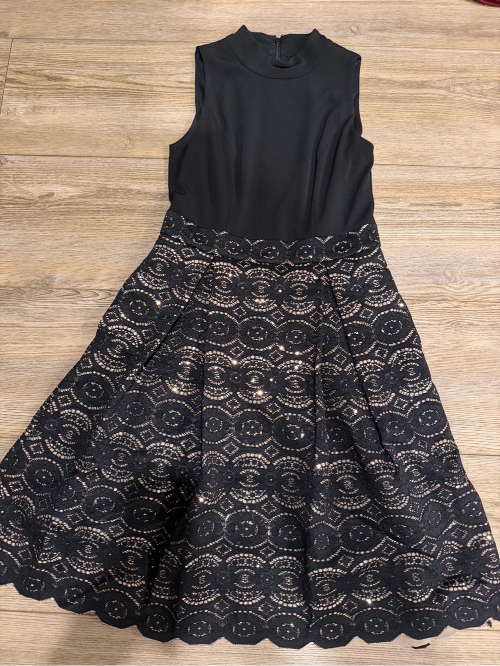 Vince Camuto Black Sleeveless Mock-Neck Lace Midi Dress